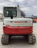 2017 Takeuchi Excavator TB290