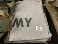 US ARMY TSHIRTS-SIZE MED