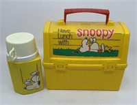 Yellow plastic Snoopy lunchbox & thermos