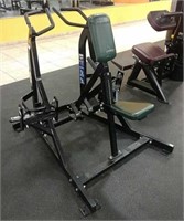 ISO lateral row machine