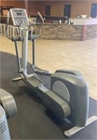 Life fitness 95xi elliptical trainer