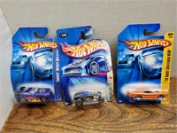 NEW 3 Hotwheels Cars