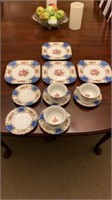 LOT OF 12 PIECES OF FLORAL CHINA