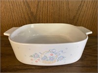 Corning ware casserole dish