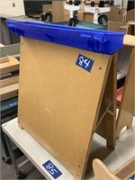 Wood Art Easel With Plastic Tray