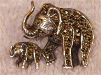 Sterling Silver Mom and Baby Elephant Brooch Pin