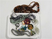 TRAY: COSTUME JEWELRY