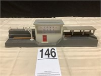 LIONEL #464 OPERATING LUMBER MILL