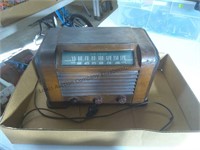 Firestone air chief radio, turnd on and makes
