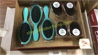 Hair brushes, portable hair brushes