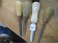 4 Oyster Knives