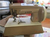 Childs Singer Sewing Machine Made in Gt. Britain