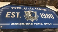 NIP Dallas Mavericks Kids Cave Steiner Sign
