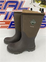 Muck Boots Woman Size 8 Wetland