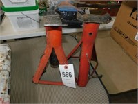 Pair of Jack Stands