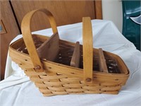 Longaberger 2 handle basket, organizer