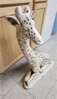 Giraffe statue out of ceramics