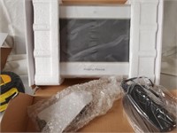 Digital Picture Frame, 7", new in box