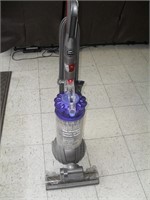 DYSON VACUUM