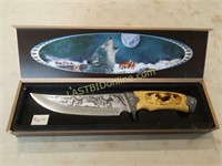 Decorative Wolf Dagger with Box