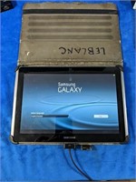 Samsung Galaxy Tab 2 10.1 with Case and charger