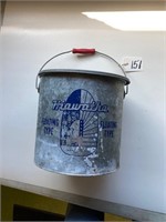 Hiawatha Metal Minnow Bucket