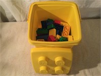 Lego Duplo #2381 in Tub