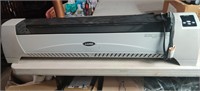 Lasko Baseboard Electric Heater 1500 Watts   U