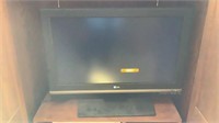 32” LG TV