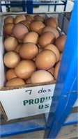 7 Doz Basket Xl Brown Eating Eggs