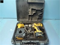 Dewalt 12 Volt Ciordless Drill c/w  2 batteries,