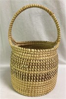 Woven Two Tone Basket With Handle