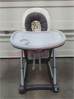 >Graco adjustable high chair