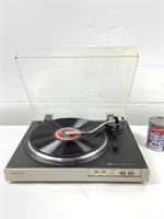 Tourne-disque NEC, modèle AUP-6300E -