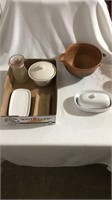 Butter trays, bowls, vase