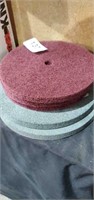 2 Grinding Wheels & 4 Buffing Pads
