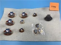 Assorted 2000 fur Rondy memorabilia, 4 pins, 3 tie