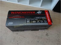 Winchester 12 gauge 2 3/4"  7 1/2 shot- 100