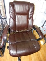 Adj. Office Chair (shows wear) w/seat boost