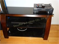 Entertainment Stand 19"d x 40"w x 22"h w/Samsung