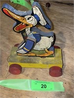 VINTAGE FISHER PRICE DONALD DUCK PULL TOY>>