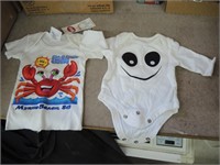 BABY T-SHIRT 0-6MONTHS AND NEWBORN ONESIE