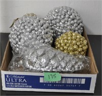 Glittery Xmas ornaments - new