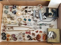 Assorted Jewelry 1 Lot