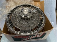 NEW OLD STOCK 15IN SPOKED AFTERMARKET HUBCAPS