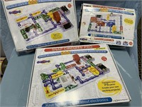 GROUP OF (3) SNAP CIRCUIT PRO BUILDING SETS