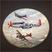 Hamilton Collection - Old Crow Great Fighter Plate