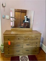 6-Drawer Chest Of Drawers with Mirror