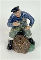 ROYAL DOULTON FIGURINE THE LOBSTER MAN