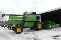 John Deere 6620 Titan II Combine and Flex Head